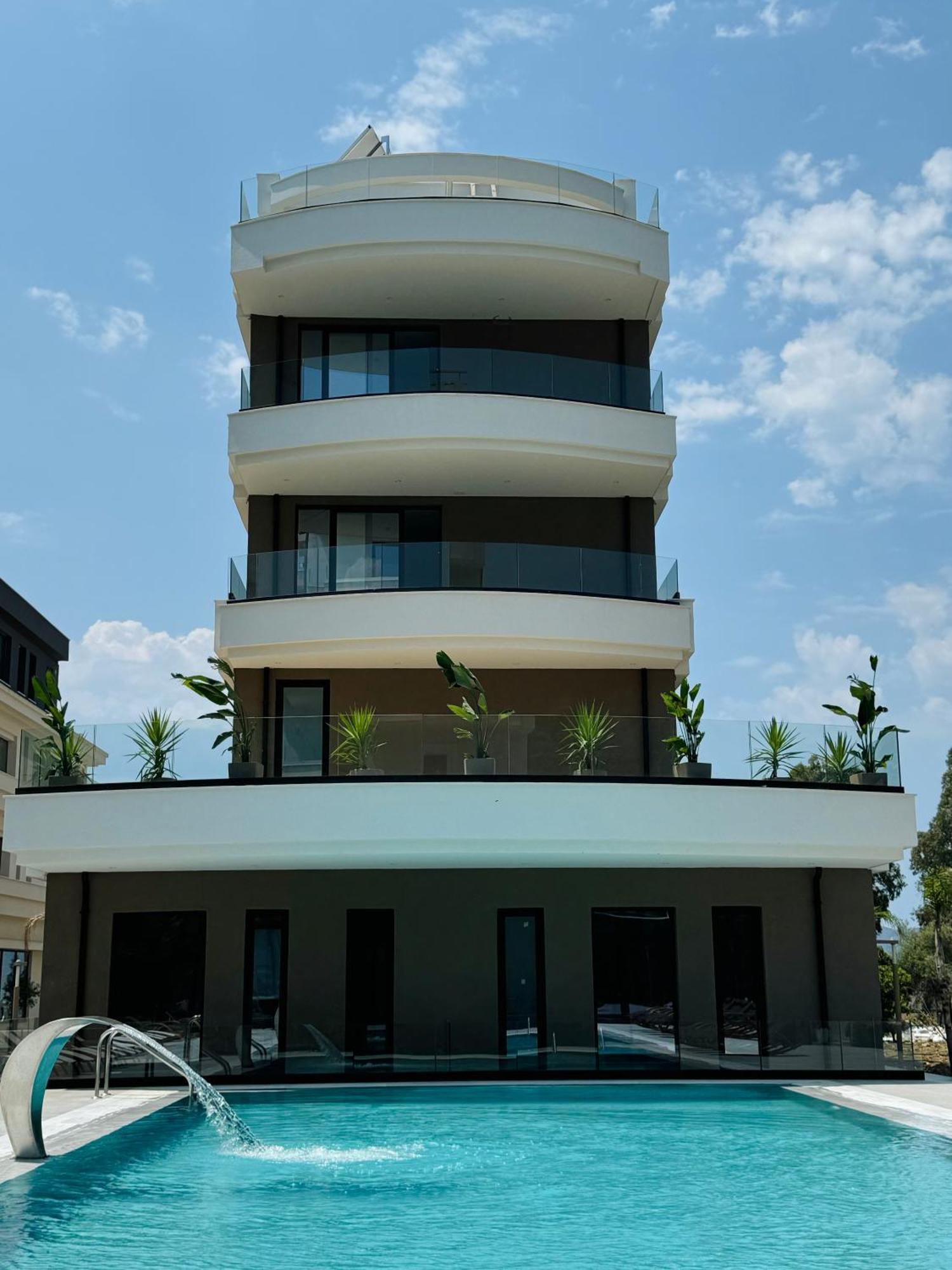 A&G Hotel Radhime Exterior photo