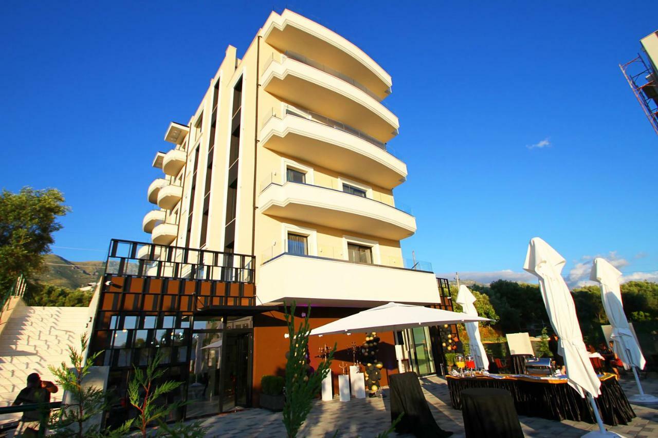 A&G Hotel Radhime Exterior photo